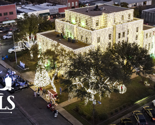 Aerial picture of Titus County Courthouse.